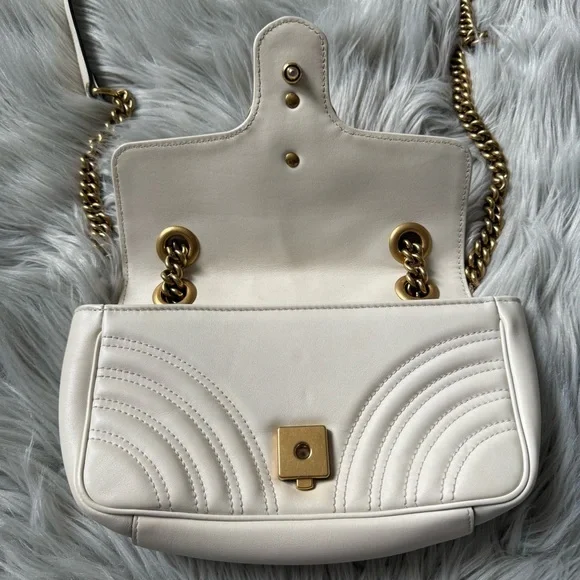 GUCCI Small Marmont Small Shoulder Bag - Picture 9 of 17